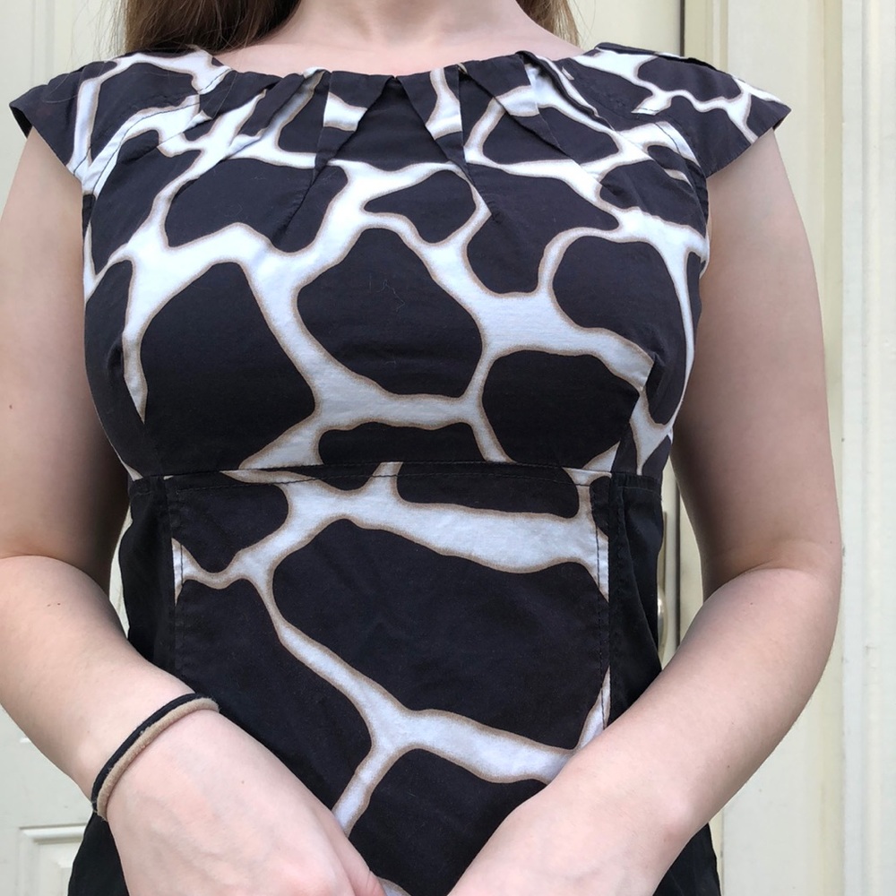 Karen Millen giraffe print cap sleeve sheath dress - Picture 4 of 7